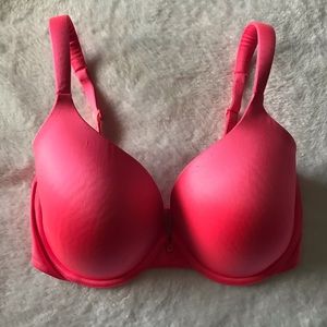 Victoria’s Secret Showstopper Lightly Lined Bra